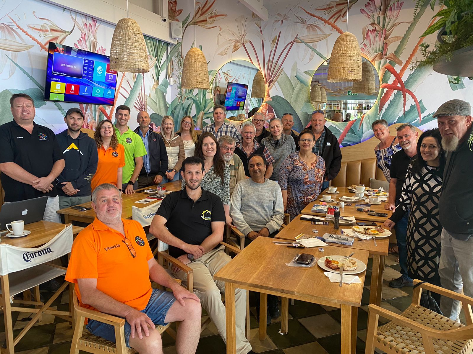 WLBT breakfast venue and members